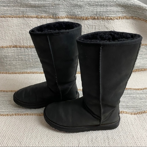 UGG Black Leather Embroidered Stitch Boho Boots - Picture 5 of 16